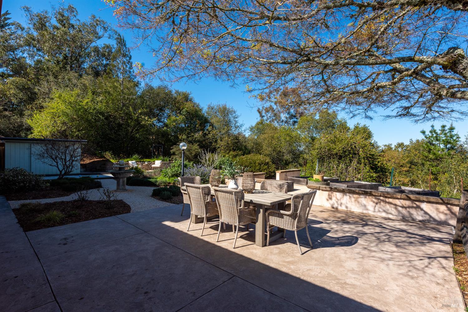 2405 Lewis Drive Sebastopol CA 95472
