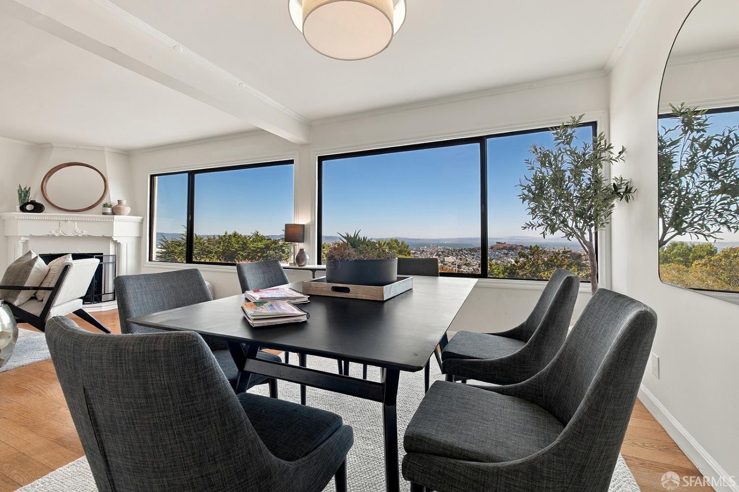 976 Corbett Avenue San Francisco CA 94131