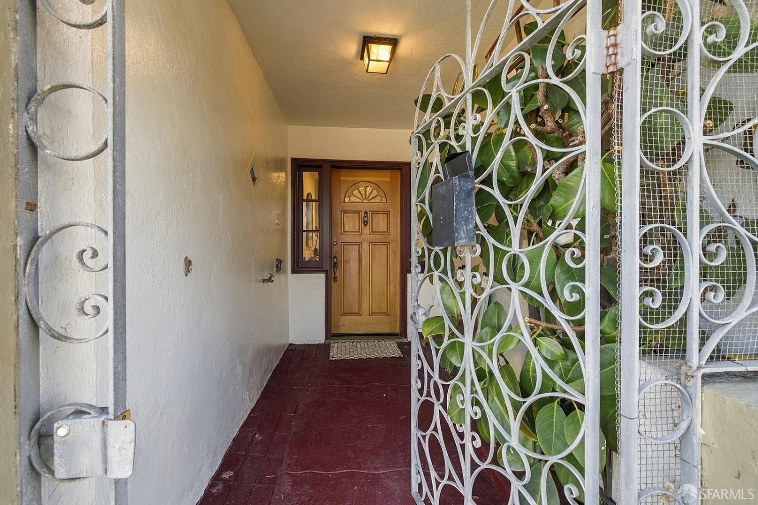 976 Corbett Avenue San Francisco CA 94131