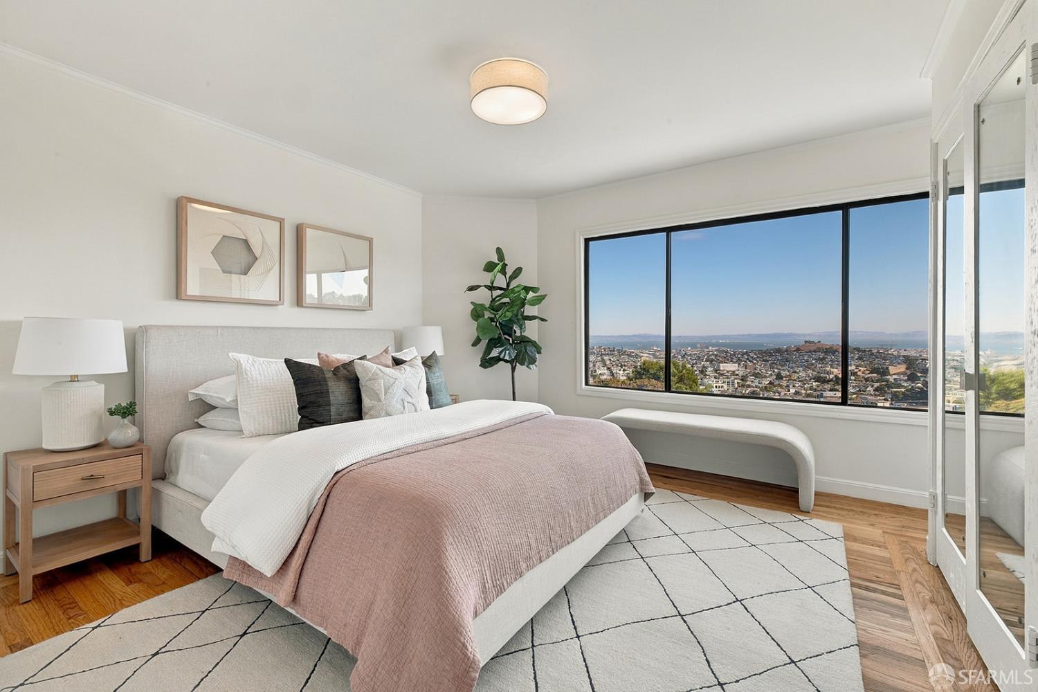 976 Corbett Avenue San Francisco CA 94131