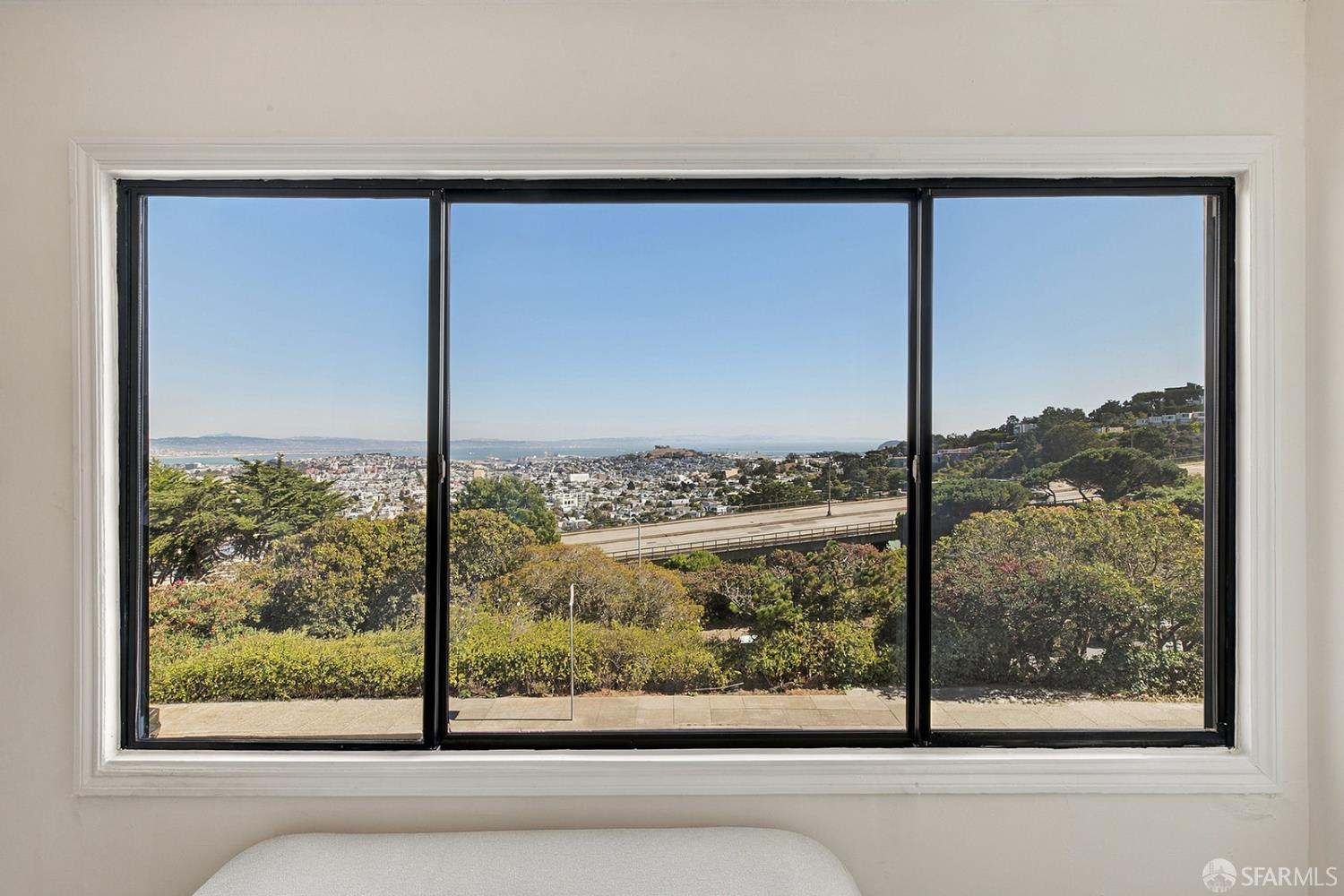 976 Corbett Avenue San Francisco CA 94131