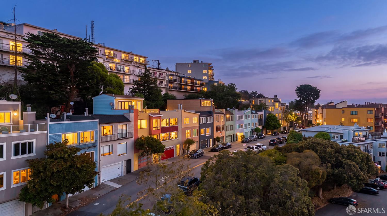 976 Corbett Avenue San Francisco CA 94131