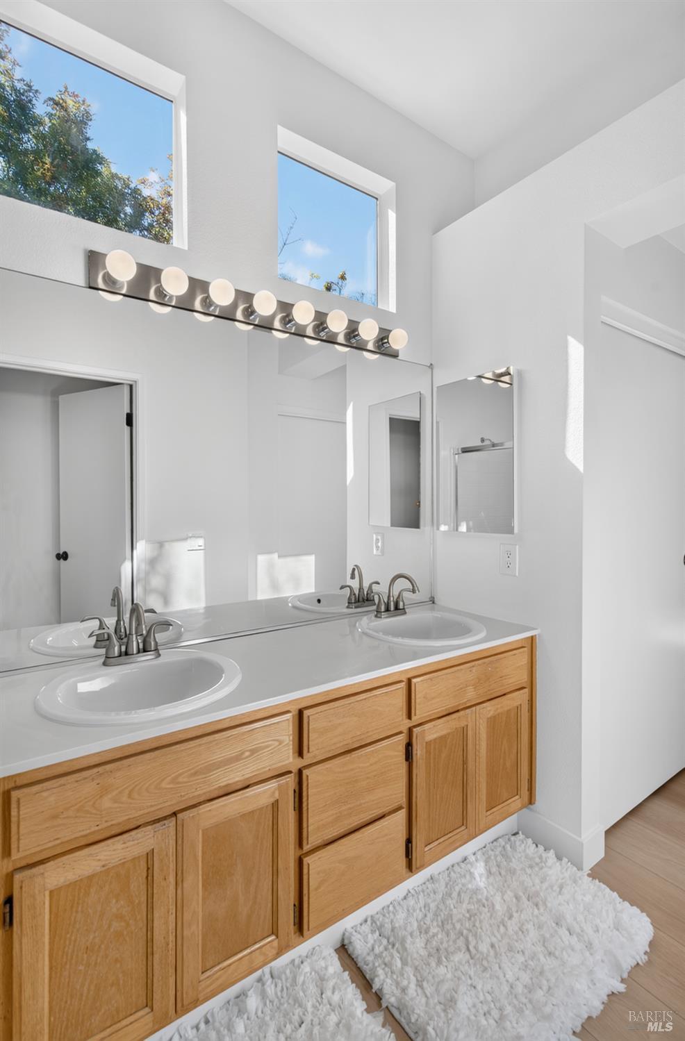 440 Valley Oak Court Windsor CA 95492