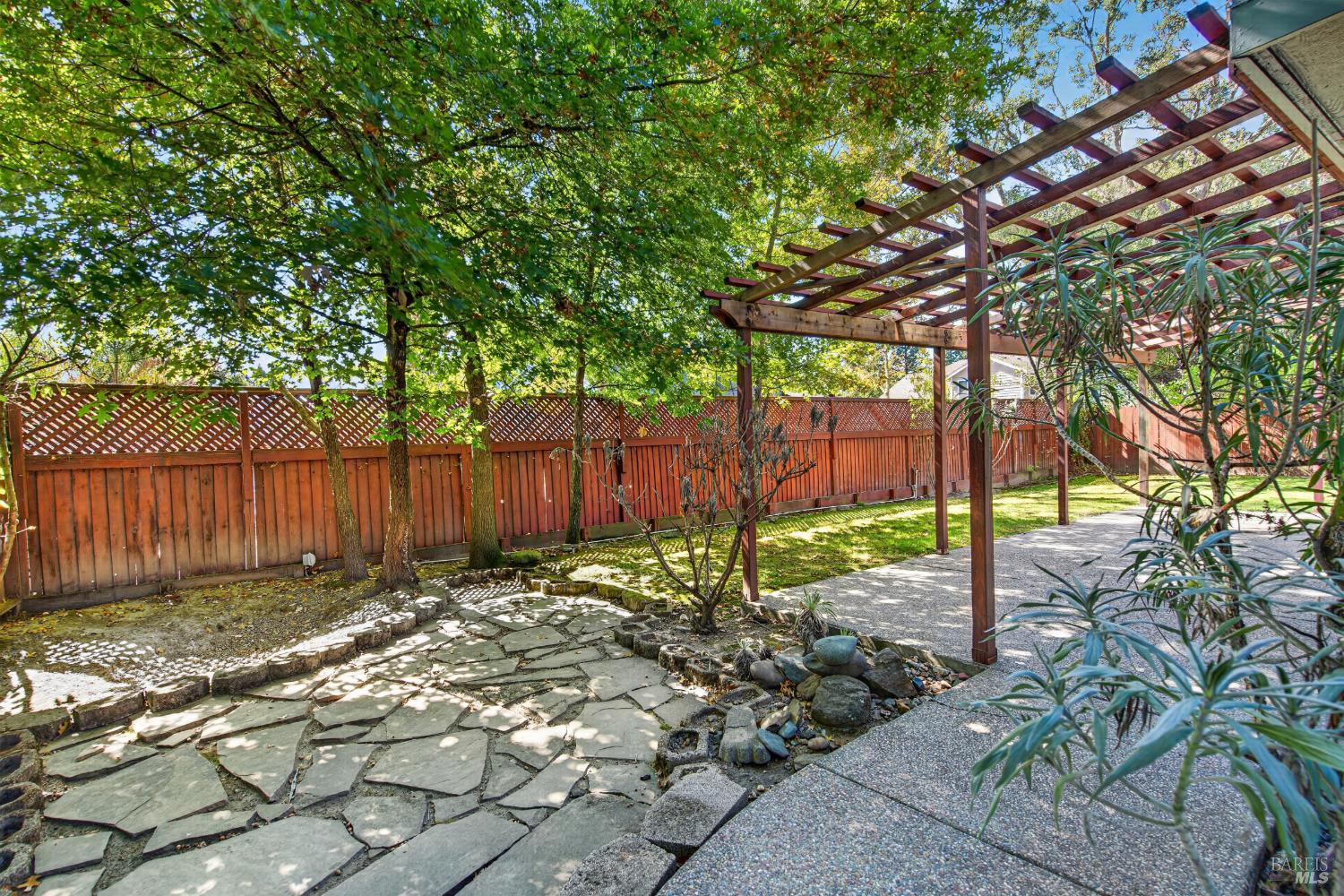 440 Valley Oak Court Windsor CA 95492