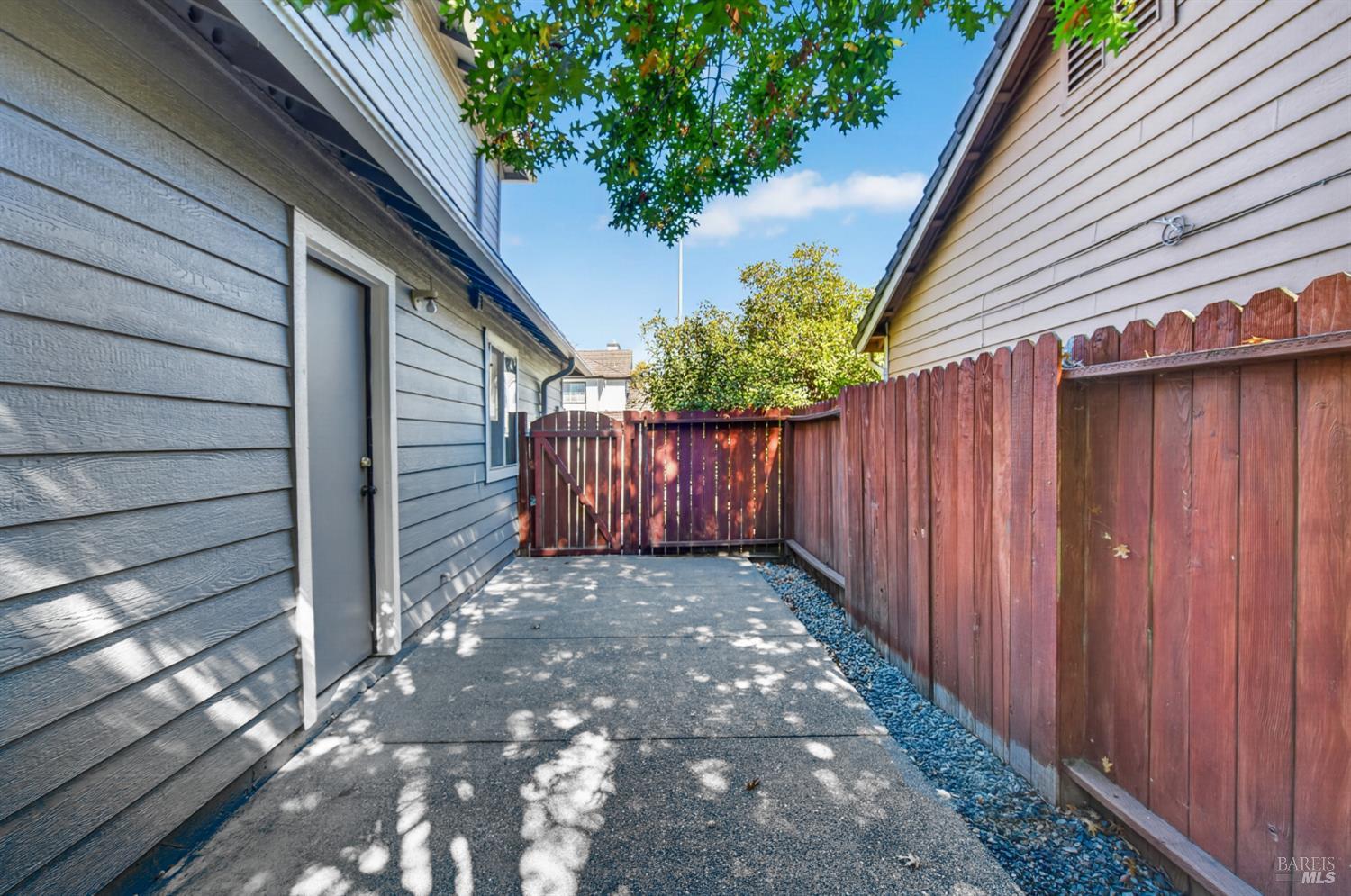 440 Valley Oak Court Windsor CA 95492