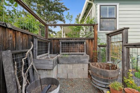 710 E Thomson Avenue Sonoma CA 95476