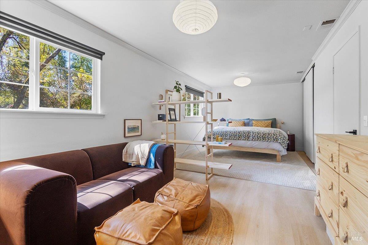 2460 W Dry Creek Road Healdsburg CA 95448
