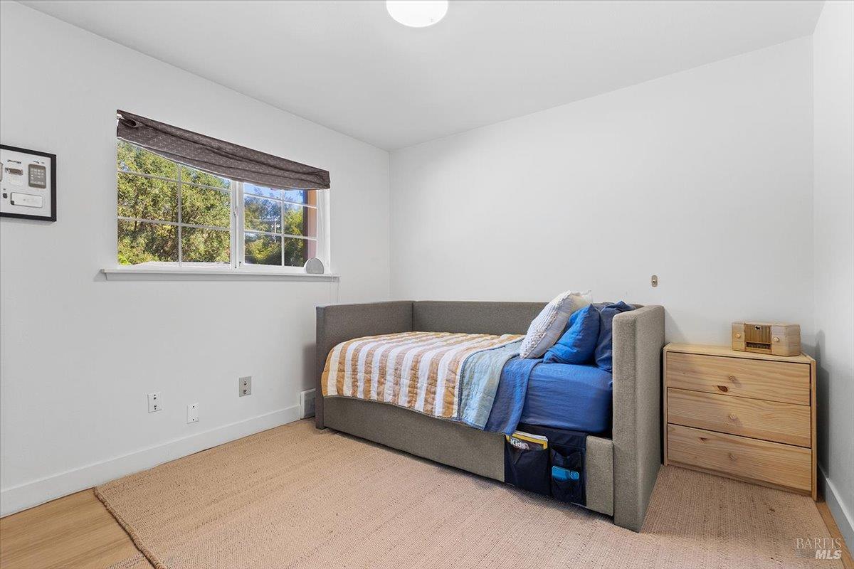2460 W Dry Creek Road Healdsburg CA 95448