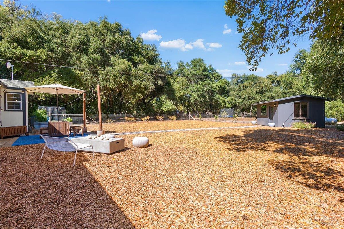 2460 W Dry Creek Road Healdsburg CA 95448