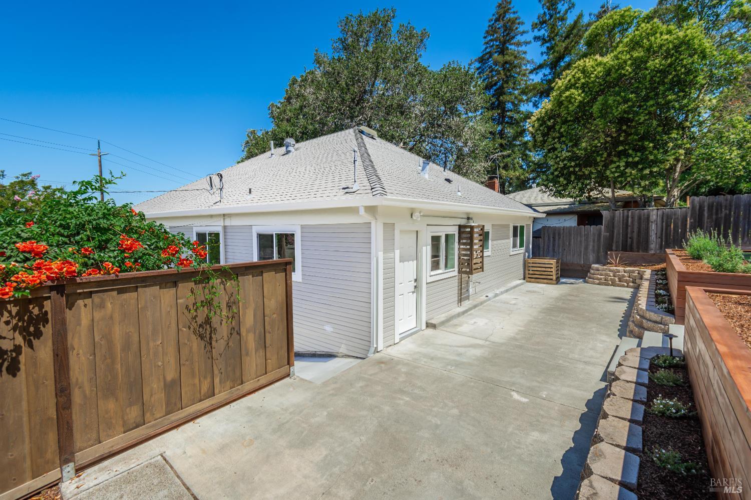 1008 Evans Avenue Napa CA 94559