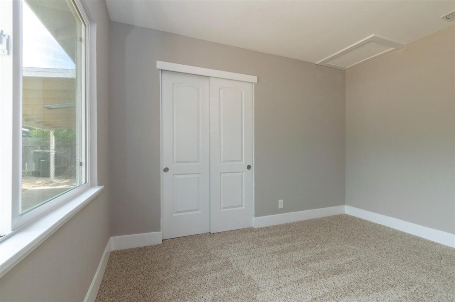 690 Acacia Avenue Sacramento CA 95815