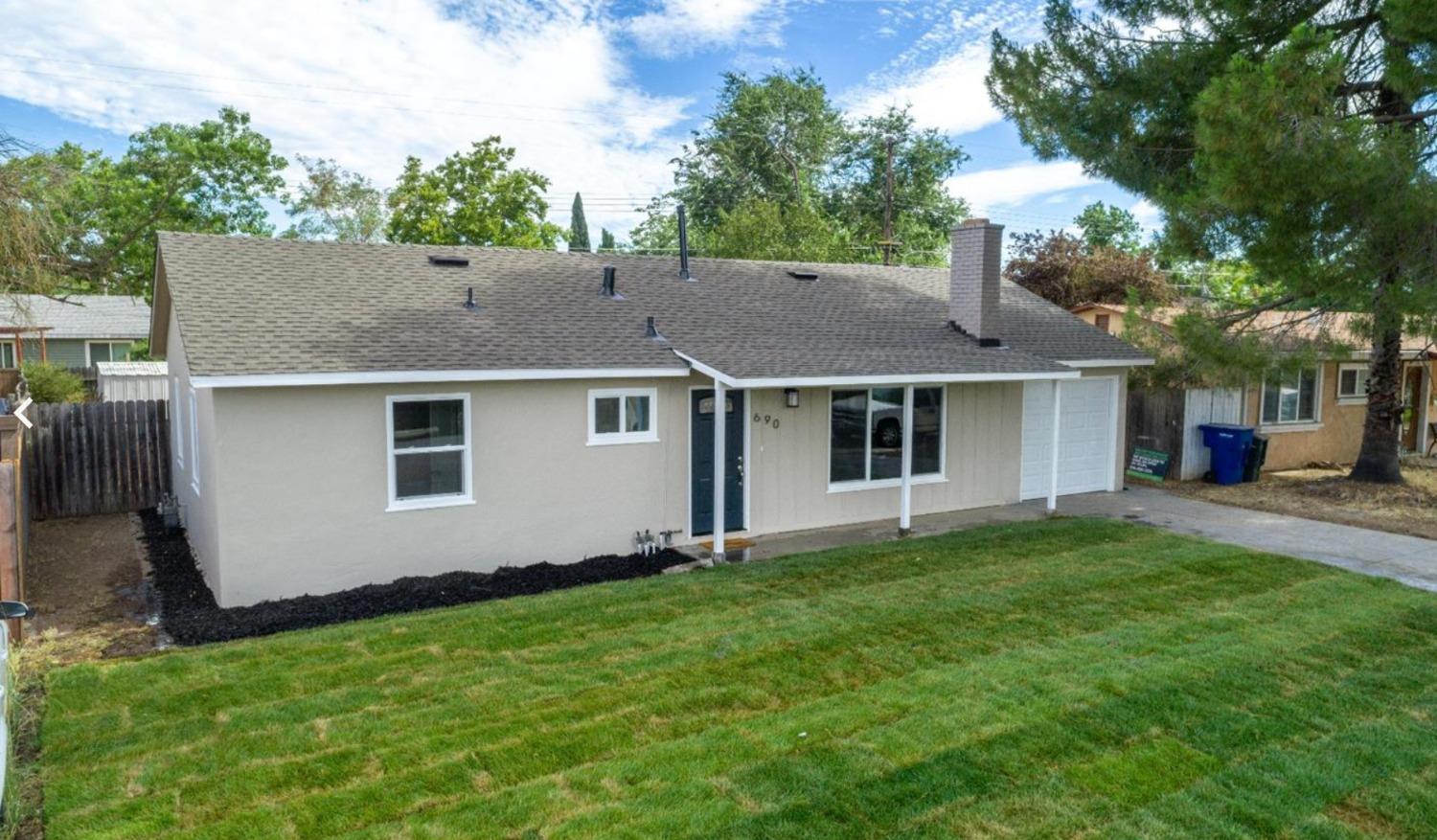 690 Acacia Avenue Sacramento CA 95815