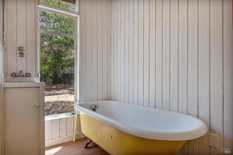 19270 7th Street E Sonoma CA 95476