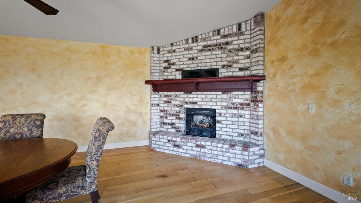 9800 El Dorado Way Kelseyville CA 95451