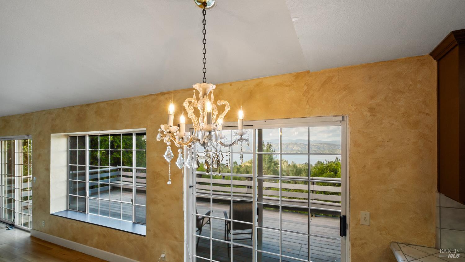 9800 El Dorado Way Kelseyville CA 95451