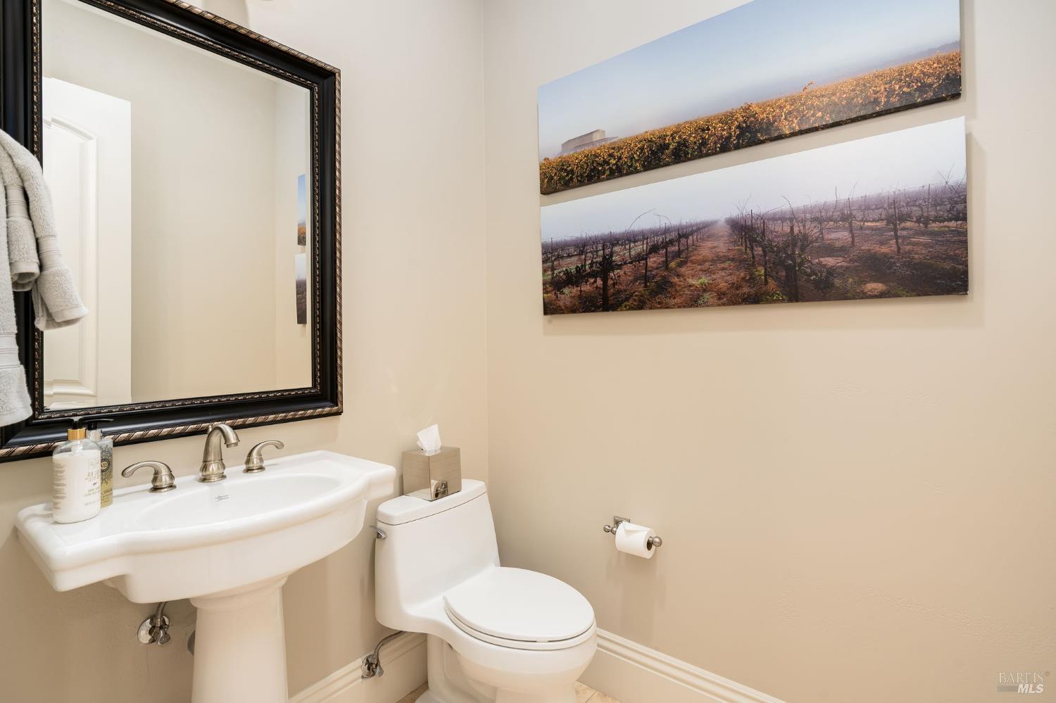 10 Canterbury Drive Napa CA 94558