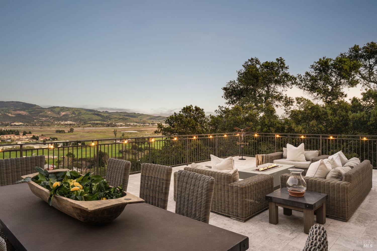10 Canterbury Drive Napa CA 94558