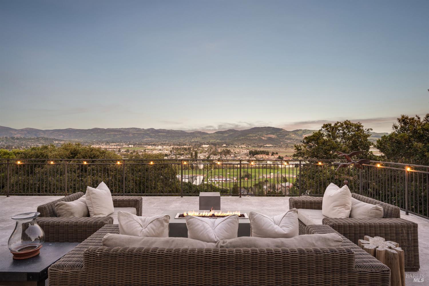 10 Canterbury Drive Napa CA 94558