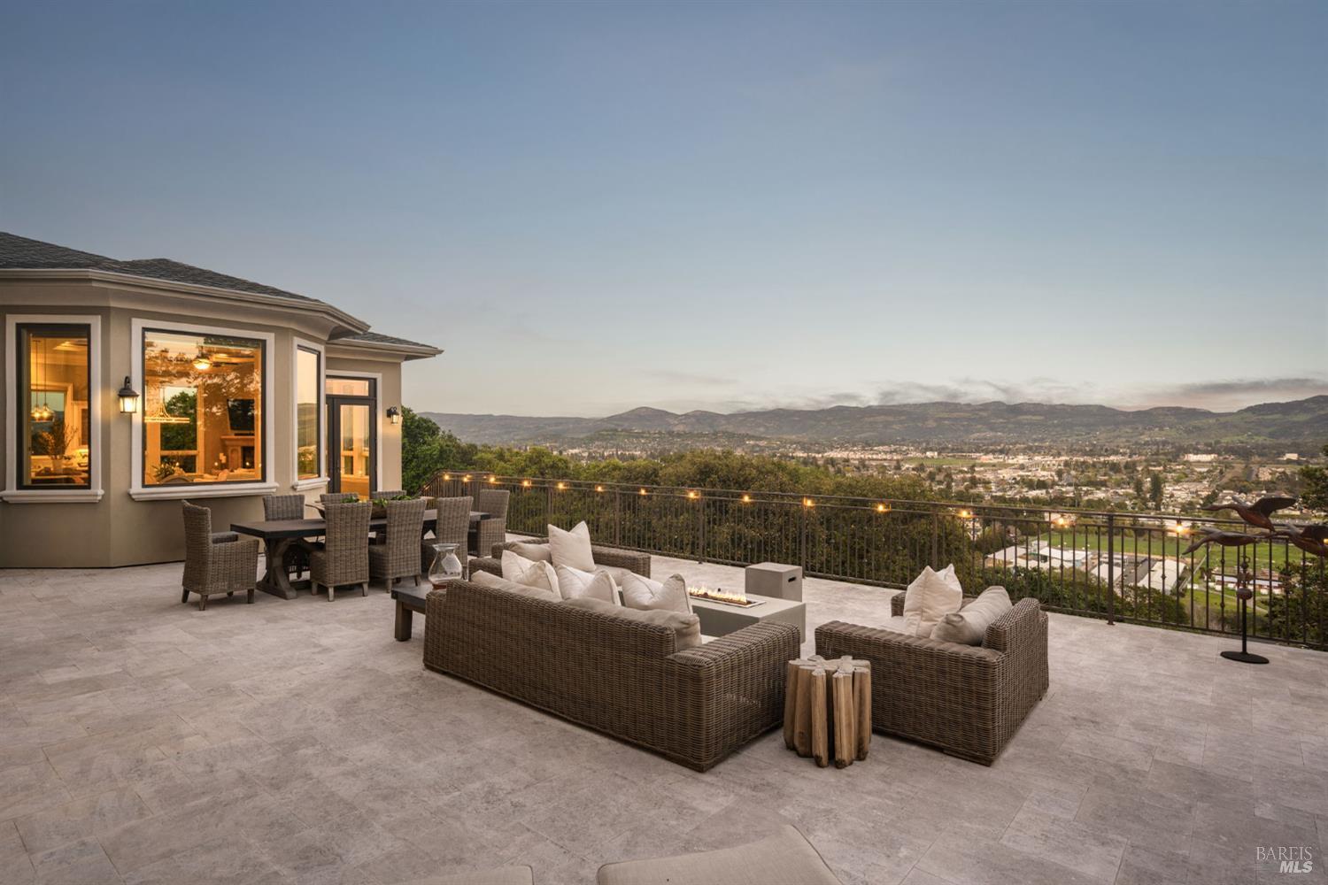 10 Canterbury Drive Napa CA 94558