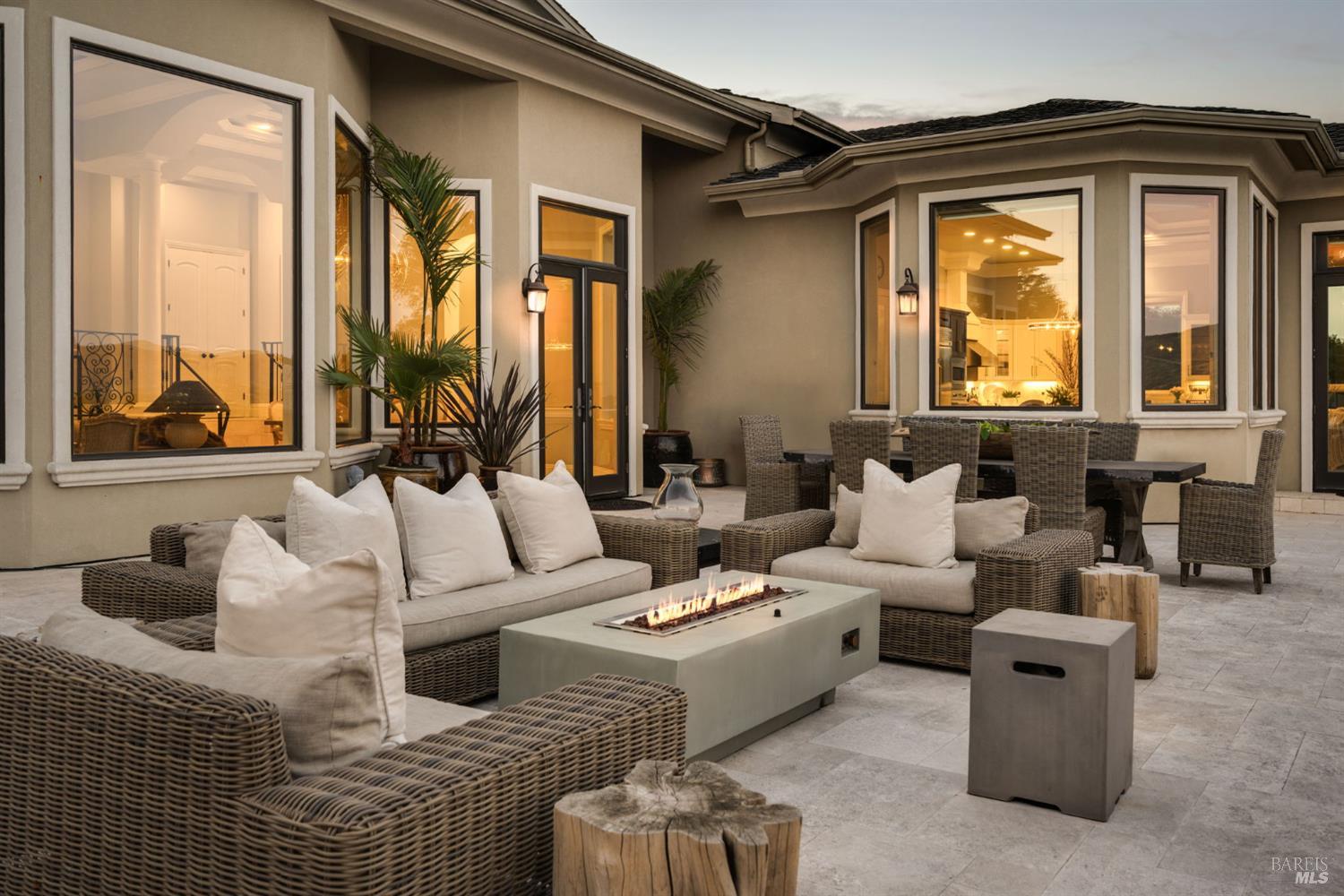 10 Canterbury Drive Napa CA 94558