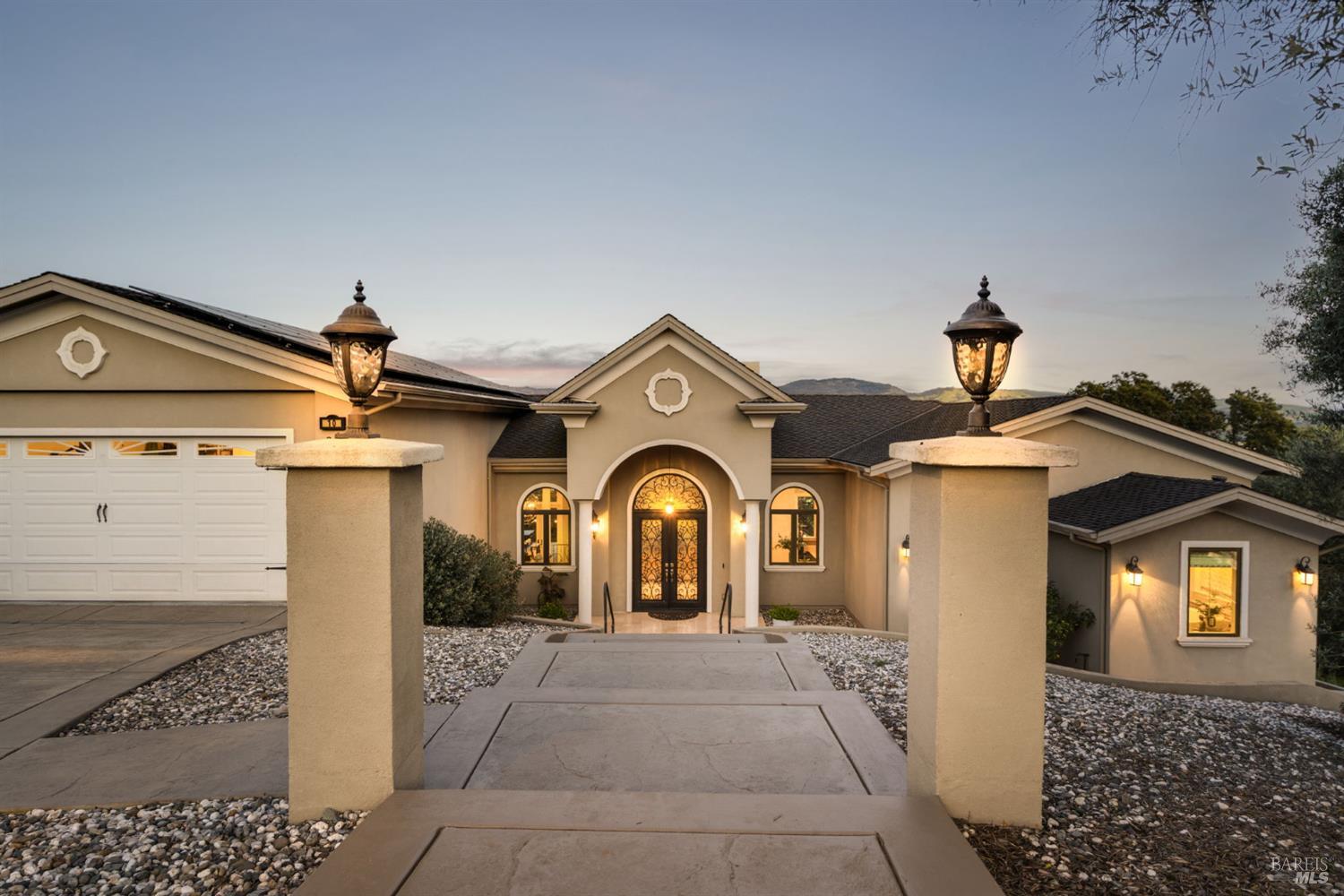 10 Canterbury Drive Napa CA 94558