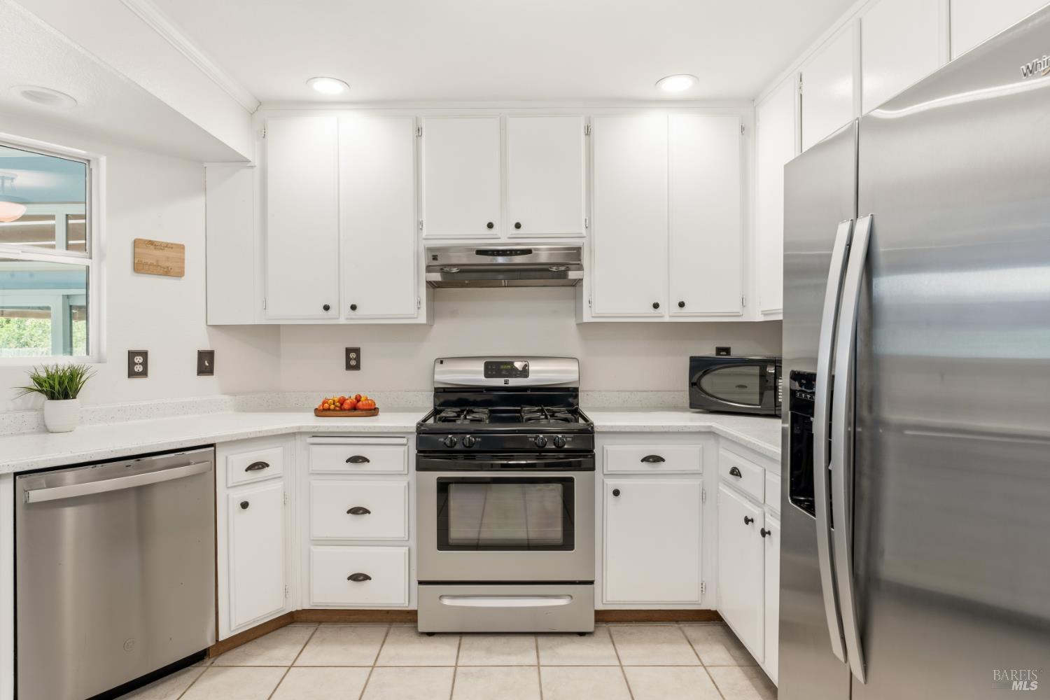 8960 East Road Redwood Valley CA 95470