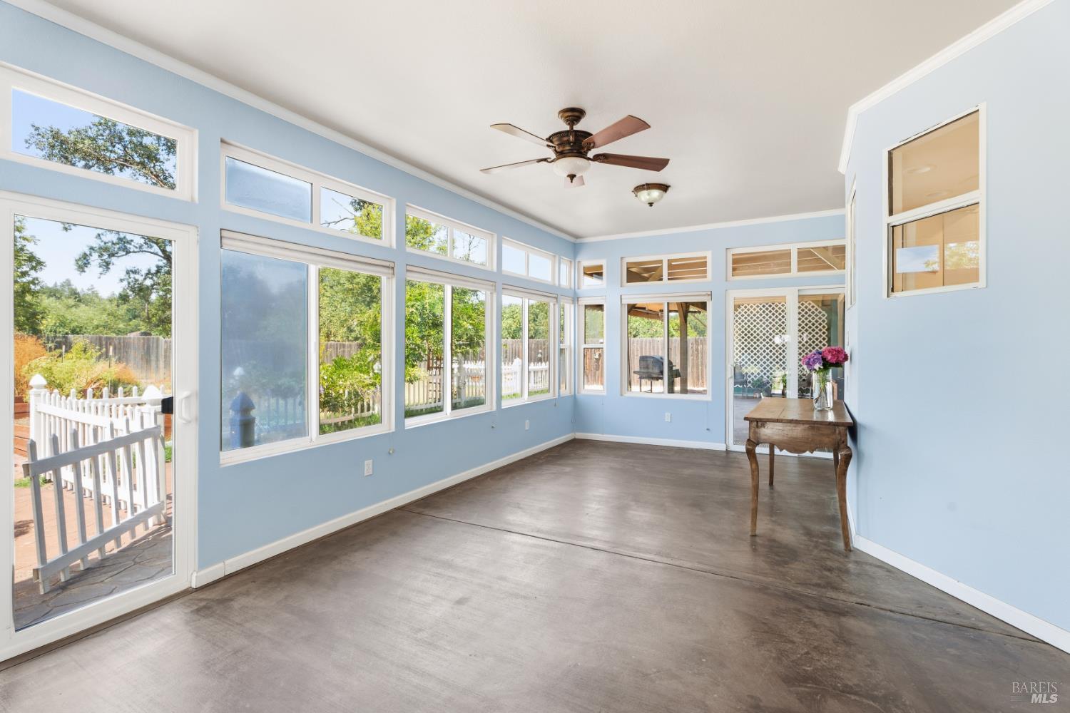 8960 East Road Redwood Valley CA 95470