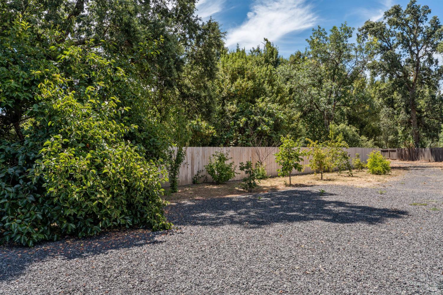 8960 East Road Redwood Valley CA 95470