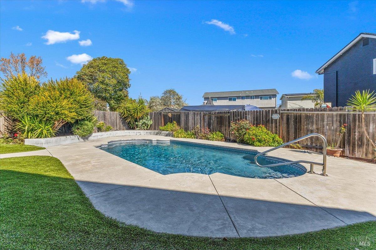 800 Mckillop Court Petaluma CA 94954