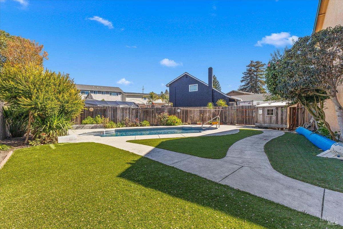 800 Mckillop Court Petaluma CA 94954
