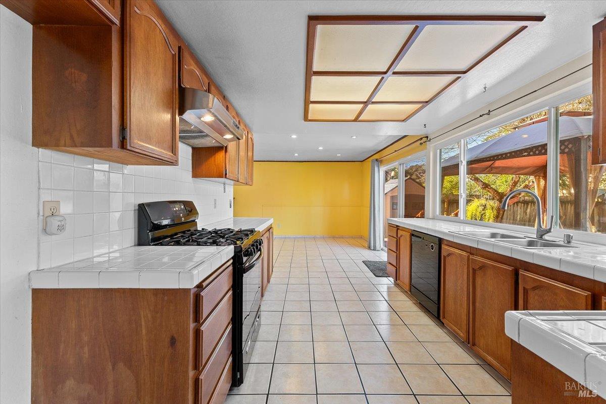 800 Mckillop Court Petaluma CA 94954