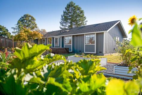 4546 Taylor Avenue Santa Rosa CA 95407