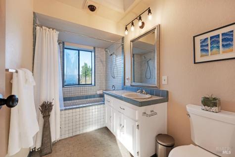 4546 Taylor Avenue Santa Rosa CA 95407