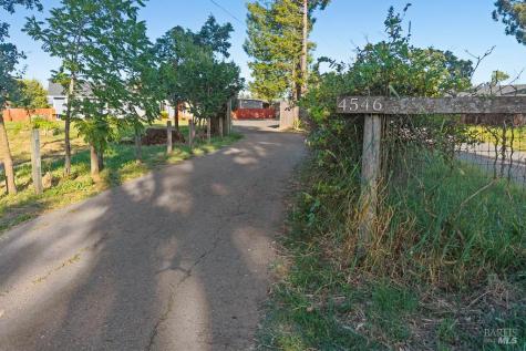 4546 Taylor Avenue Santa Rosa CA 95407