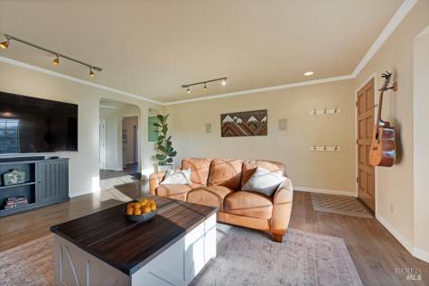 4546 Taylor Avenue Santa Rosa CA 95407