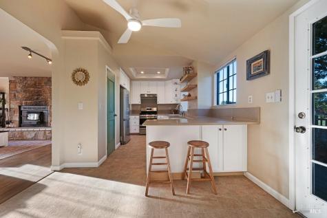 4546 Taylor Avenue Santa Rosa CA 95407