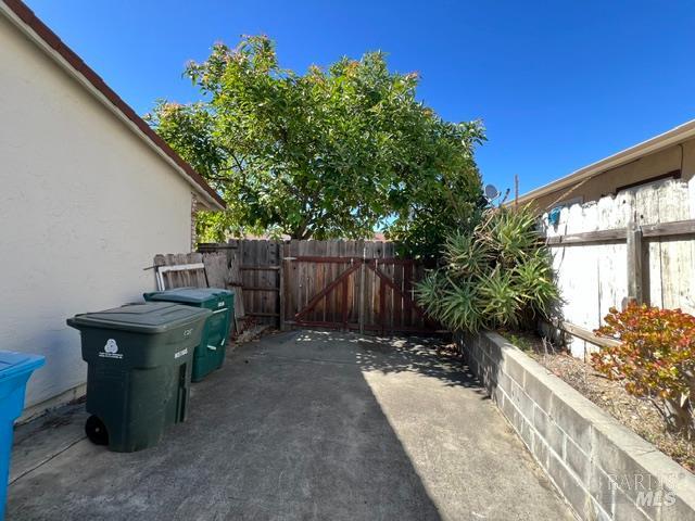 125 Iris Court Vallejo CA 94591