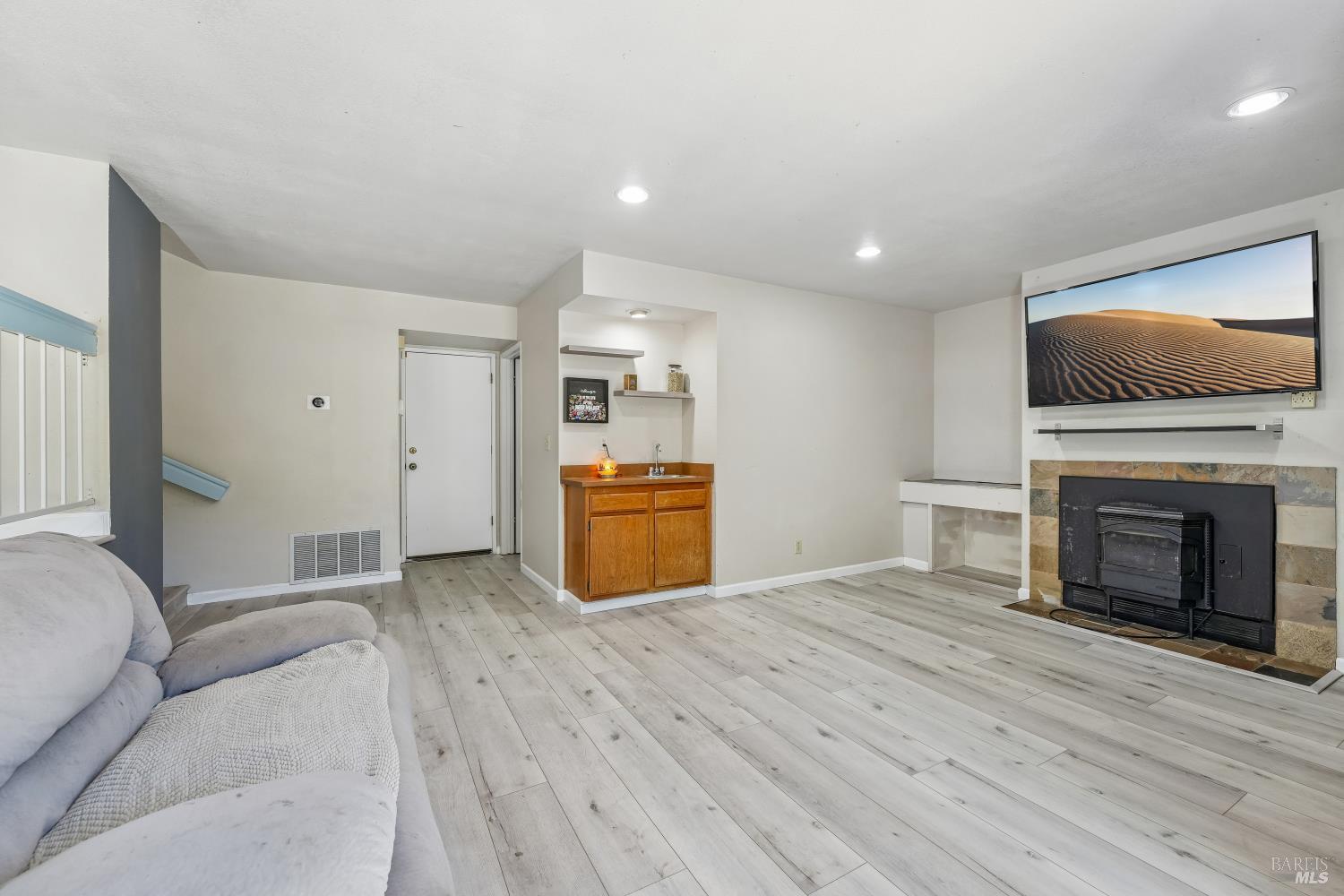 989 Suffolk Way Fairfield CA 94533