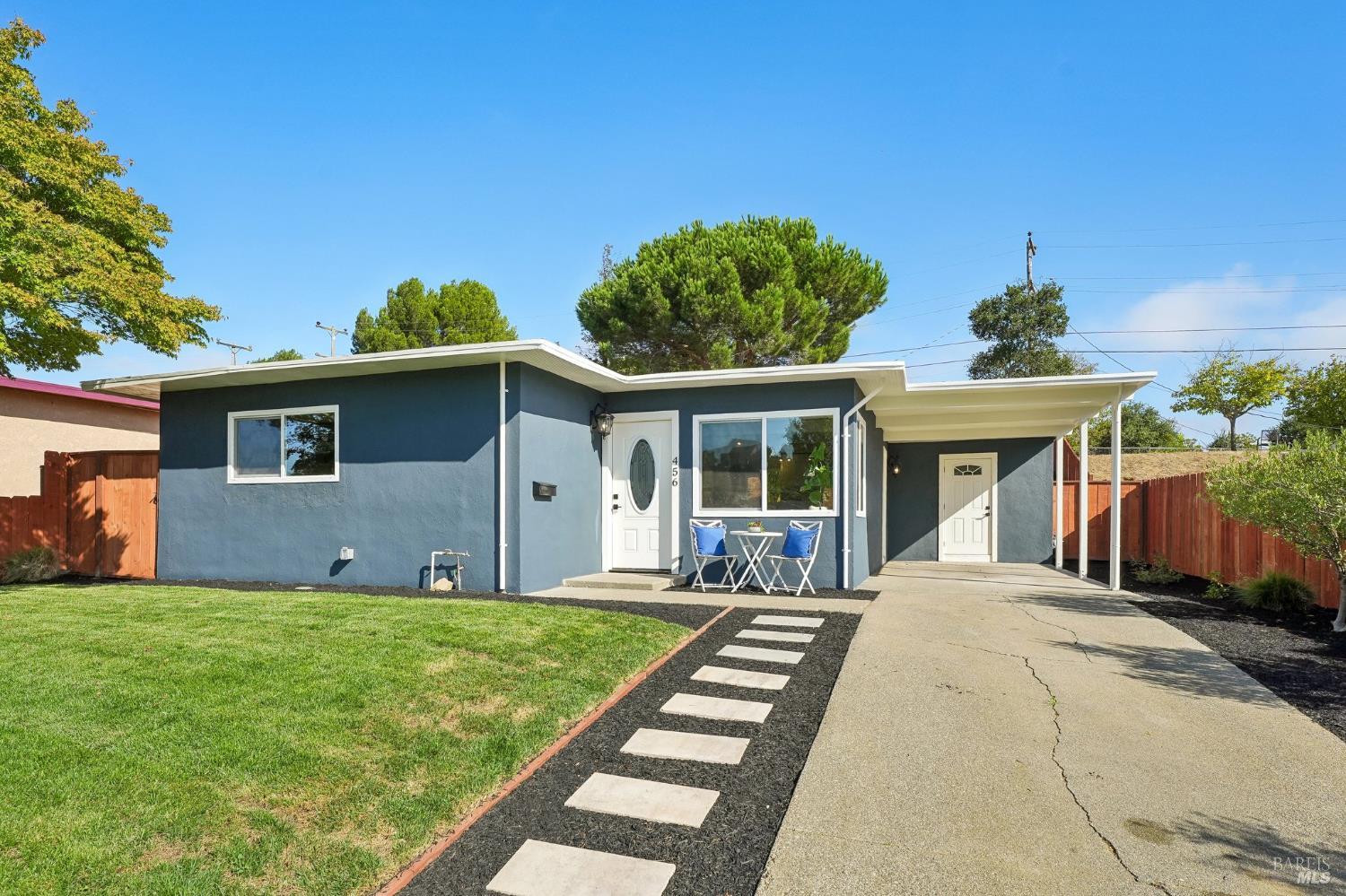 Vallejo CA, 456 La Jolla Street