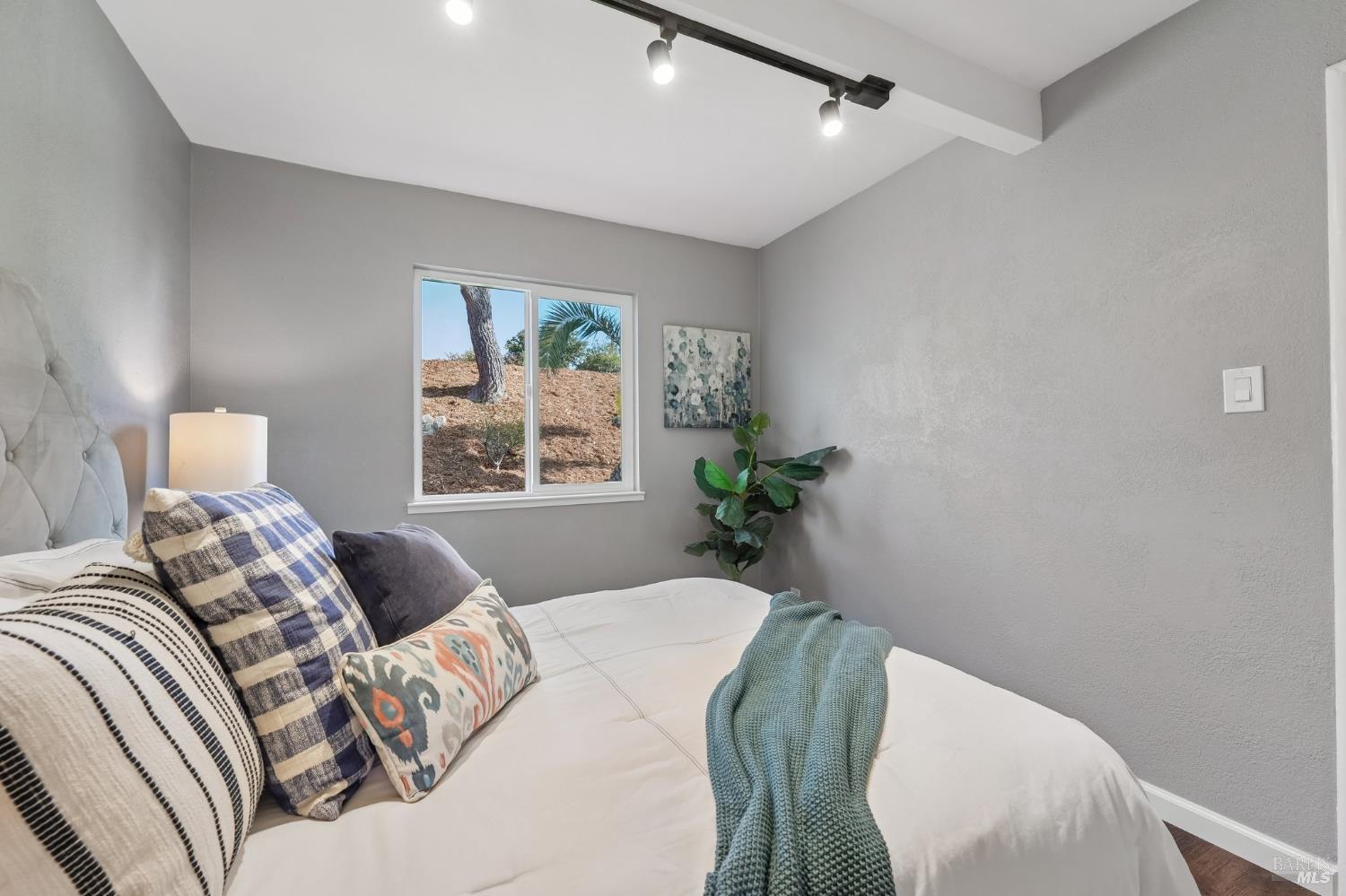456 La Jolla Street Vallejo CA 94591