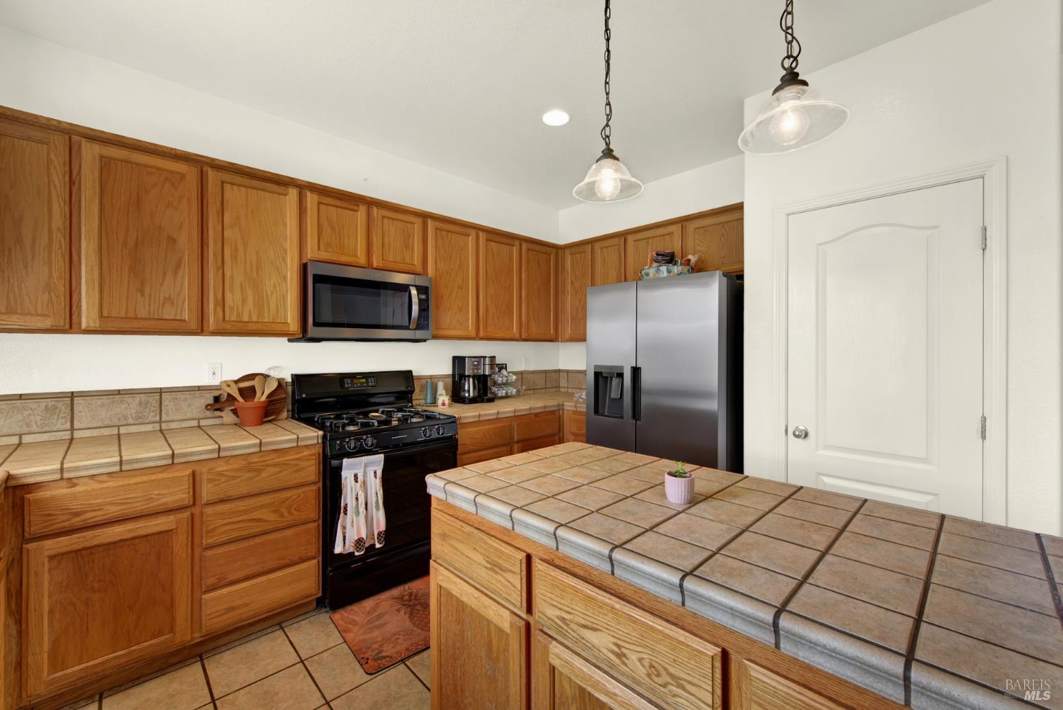 5018 Rowe Drive Fairfield CA 94533