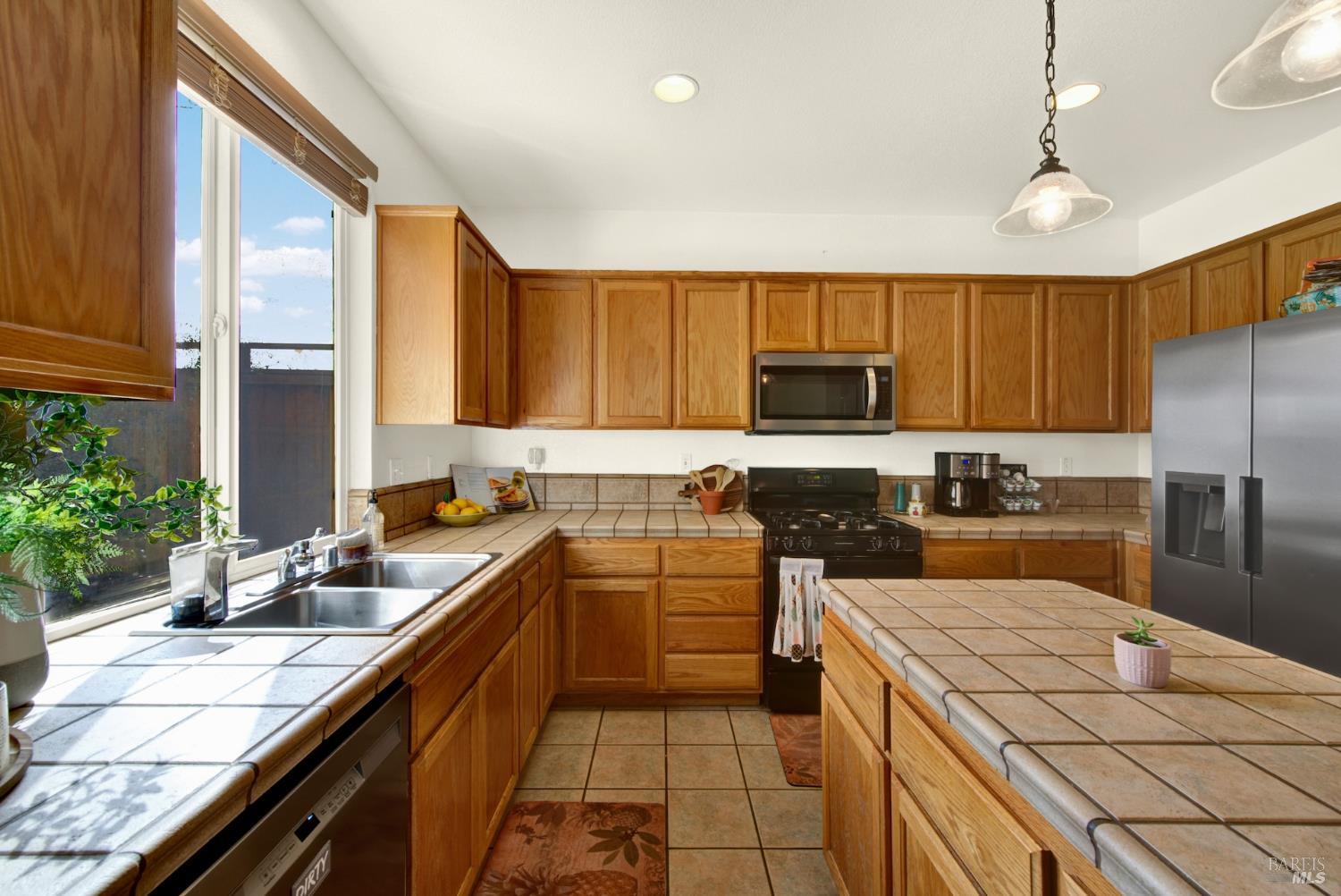 5018 Rowe Drive Fairfield CA 94533
