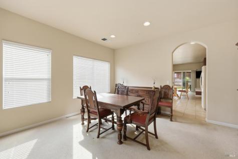 109 Douglas Fir Circle Cloverdale CA 95425