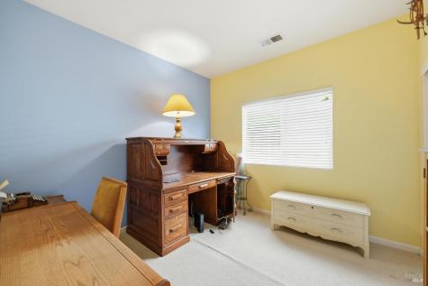 109 Douglas Fir Circle Cloverdale CA 95425