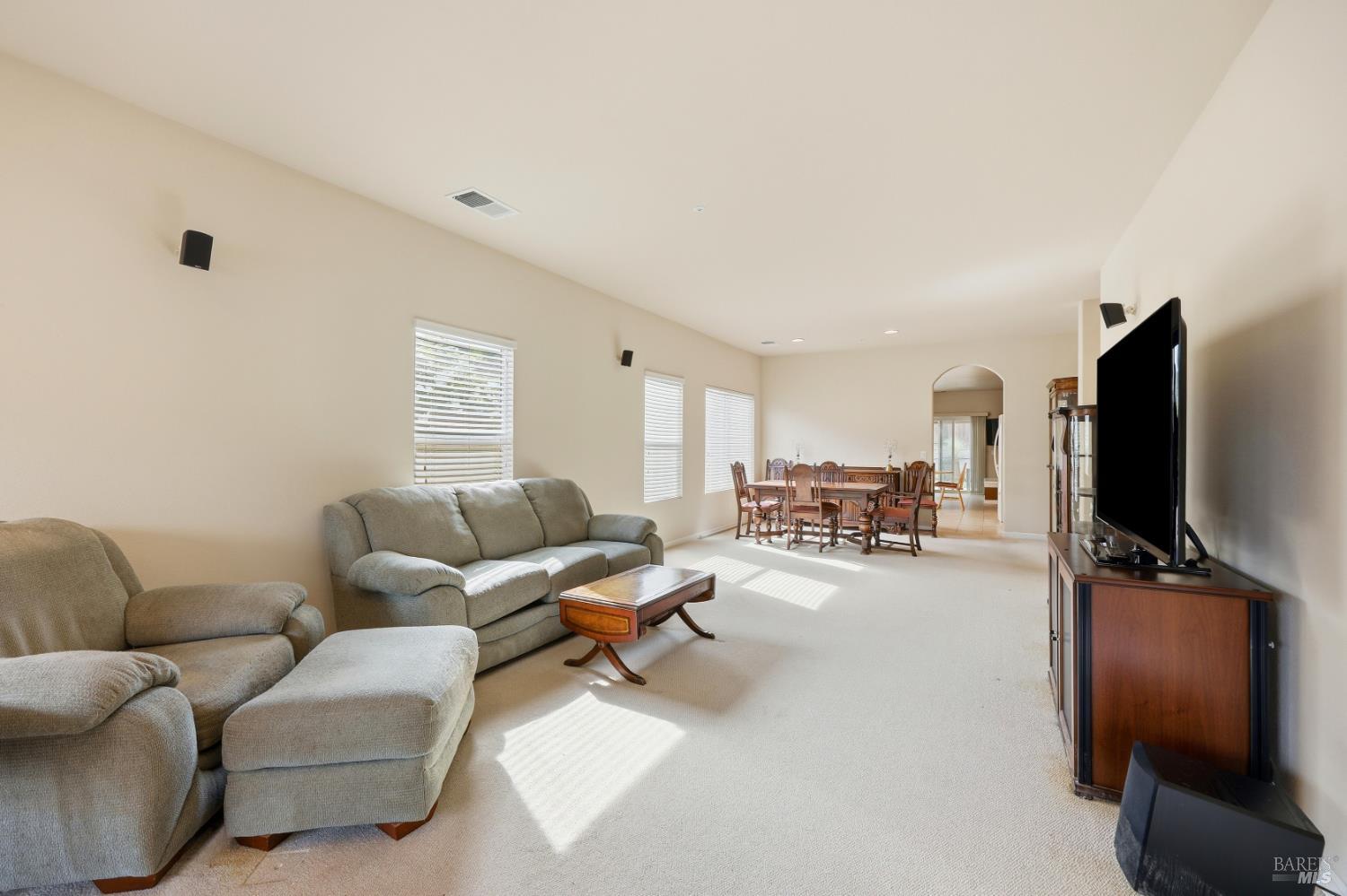 109 Douglas Fir Circle Cloverdale CA 95425