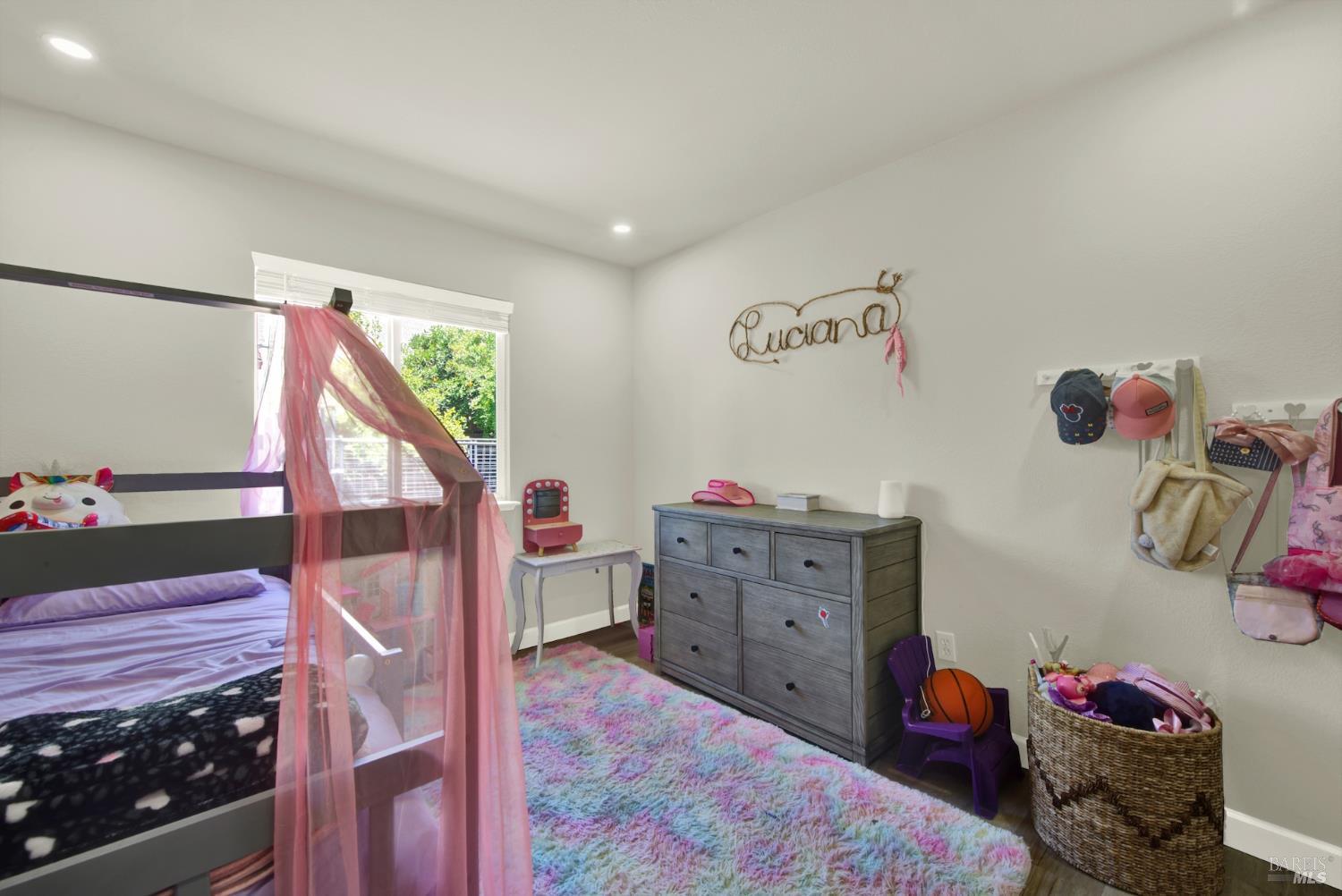 805 Wiegand Way Dixon CA 95620
