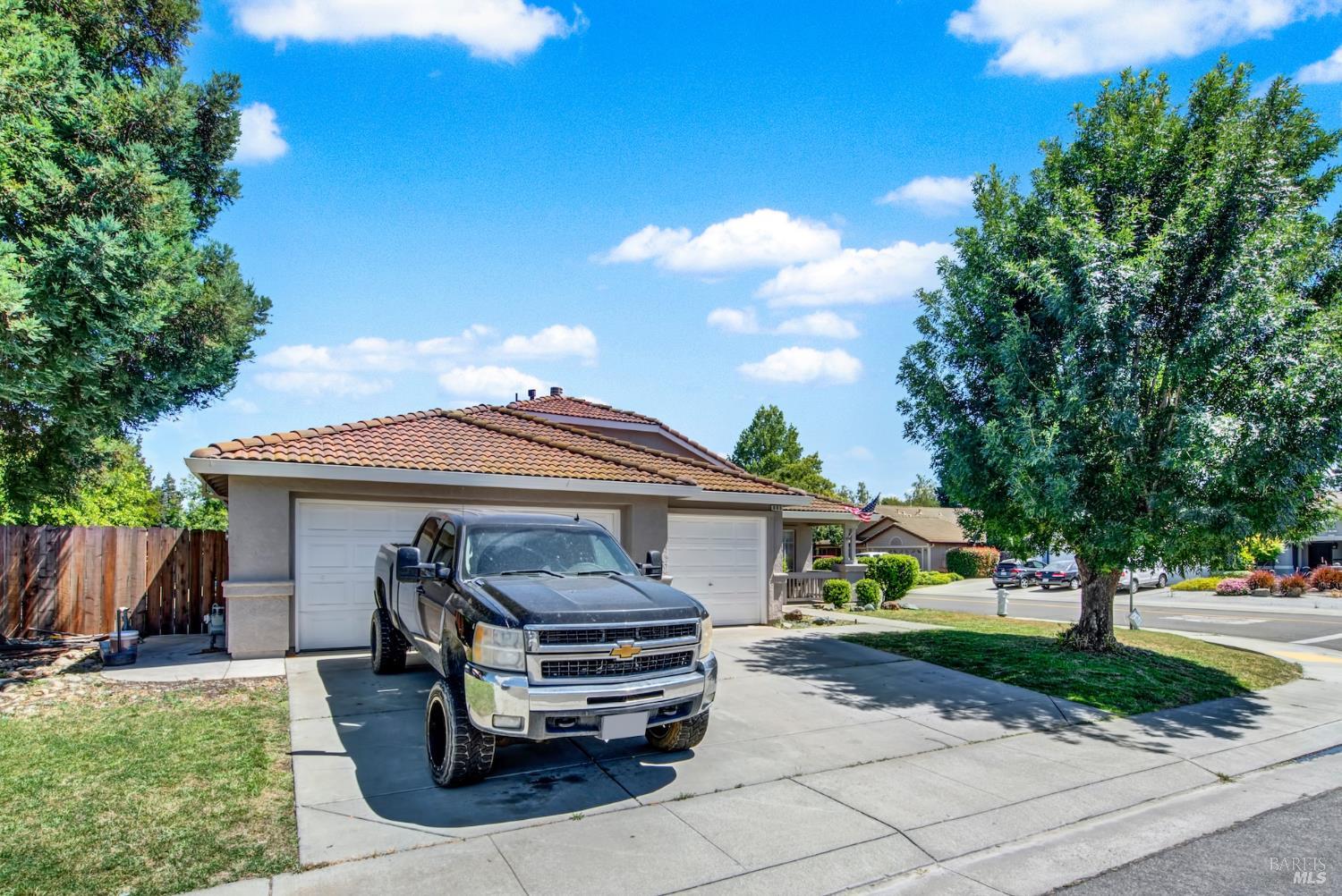 805 Wiegand Way Dixon CA 95620