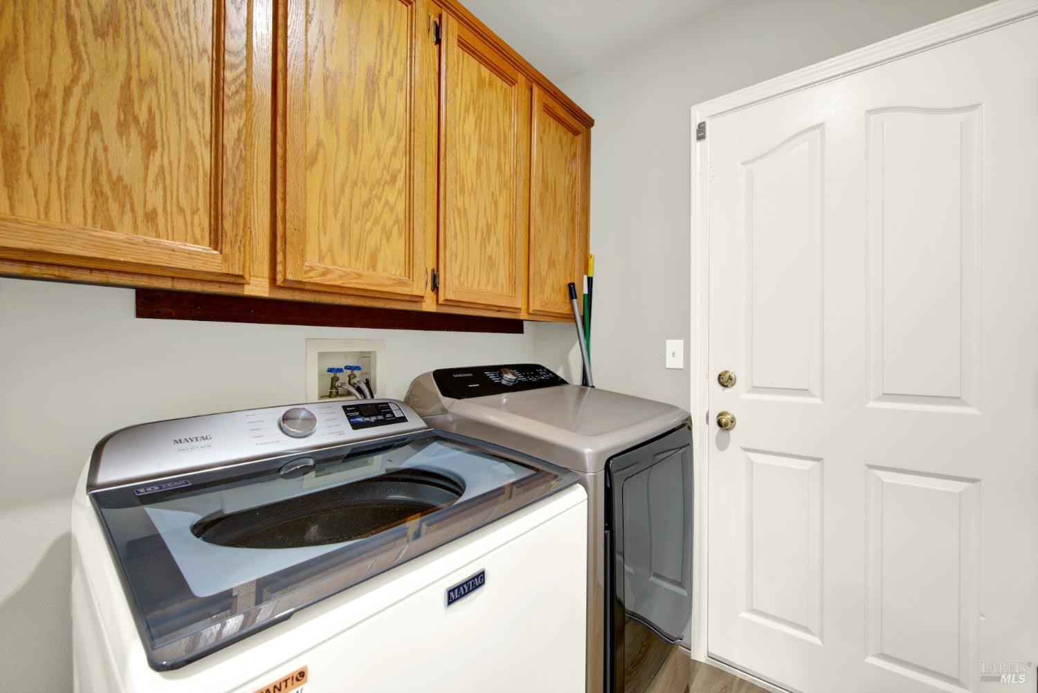 805 Wiegand Way Dixon CA 95620