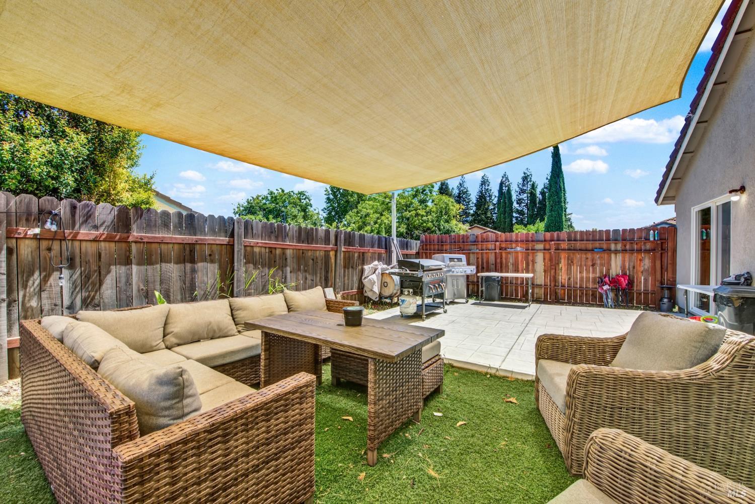 805 Wiegand Way Dixon CA 95620