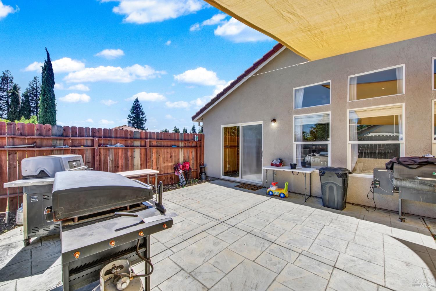 805 Wiegand Way Dixon CA 95620